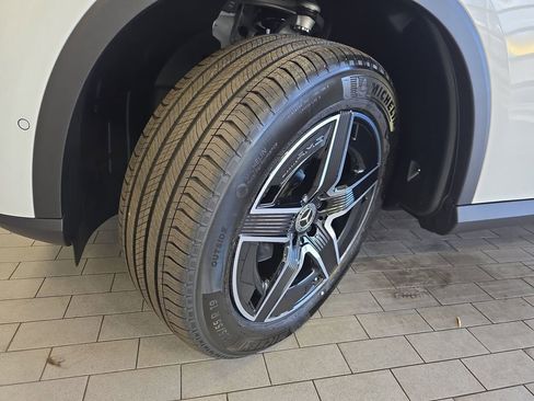 New 2026 Mercedes-Benz GLC 300 4MATIC image 33