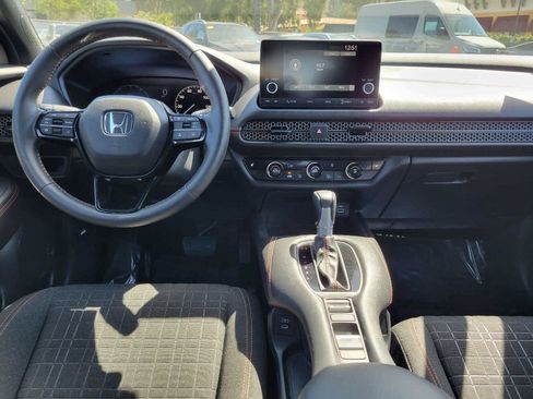 Used 2025 Honda HR-V Sport image 20