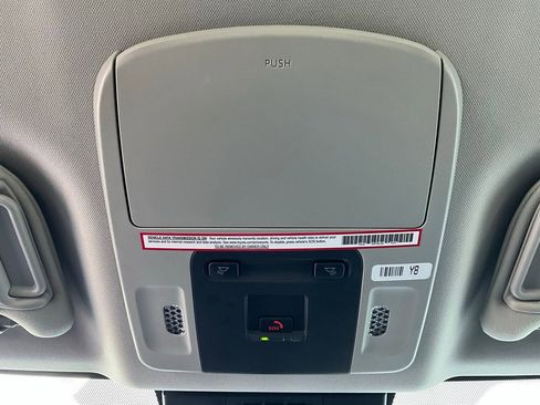 Used 2025 Toyota Camry LE image 15