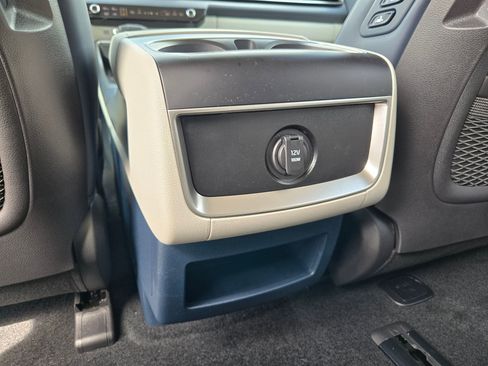 New 2026 Kia Carnival EX image 35