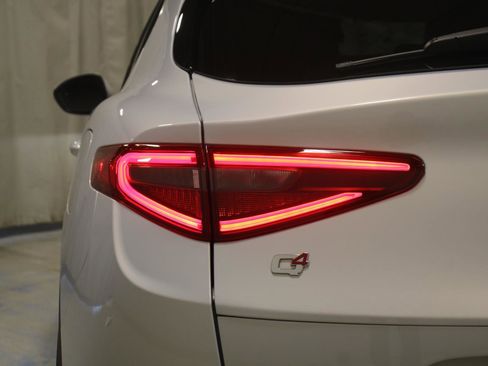 Used 2021 Alfa Romeo Stelvio Sprint w/ Sun & Sound Package AWD/4WD image 32