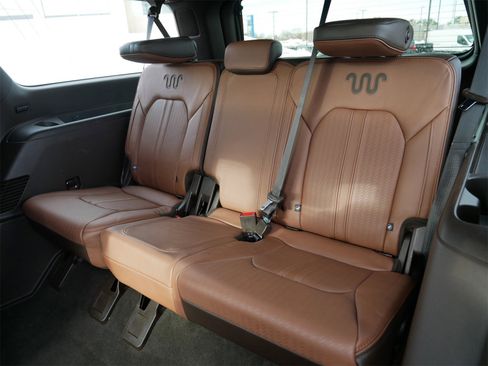 Certified 2022 Ford Expedition Max King Ranch image 17