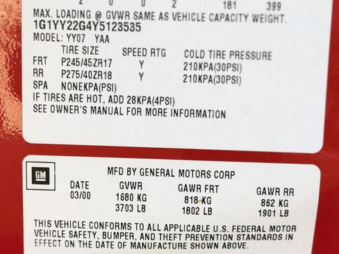 Used 2000 Chevrolet Corvette Coupe w/ Memory Pkg RWD image 24