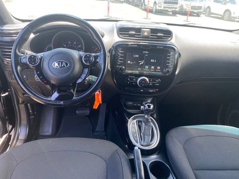 Used 2014 Kia Soul ! w/ Sun & Sound Package FWD image 30