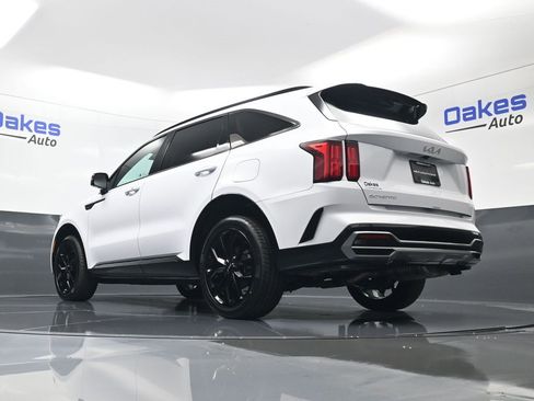 Certified 2023 Kia Sorento SX image 46