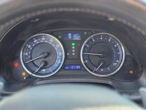 Used 2011 Lexus IS 250 Sport w/ Premium Pkg Value Edition image 19