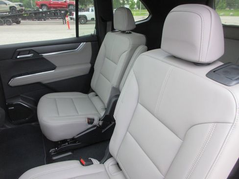 New 2026 GMC Acadia Elevation w/ Black Edition AWD/4WD image 13