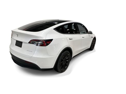 Certified 2022 Tesla Model Y Long Range AWD/4WD image 6