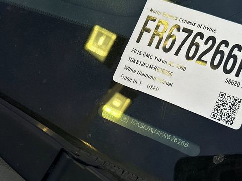 Used 2015 GMC Yukon XL Denali w/ Premium Package image 3