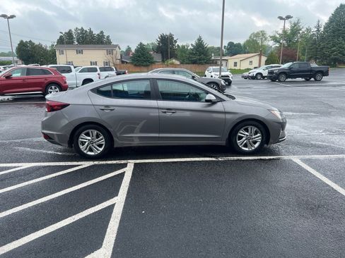 Used 2020 Hyundai Elantra Value Edition w/ Cargo Package (C1) FWD image 7