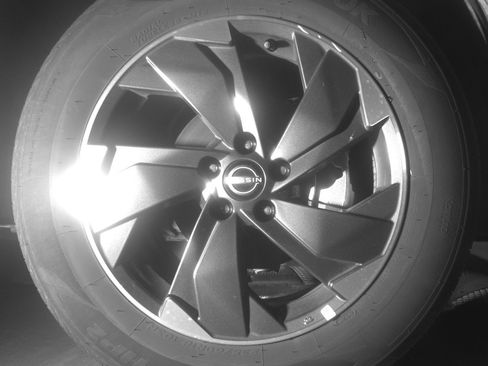 Used 2025 Nissan Rogue SV image 13