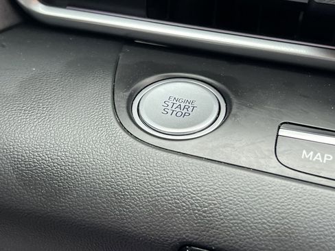Used 2024 Hyundai Elantra SEL FWD image 24