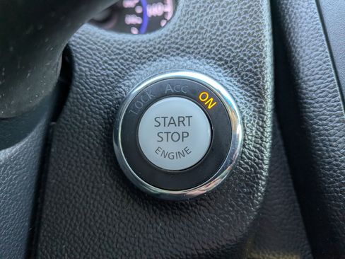 Used 2012 INFINITI G37 X AWD w/ Premium Pkg image 24