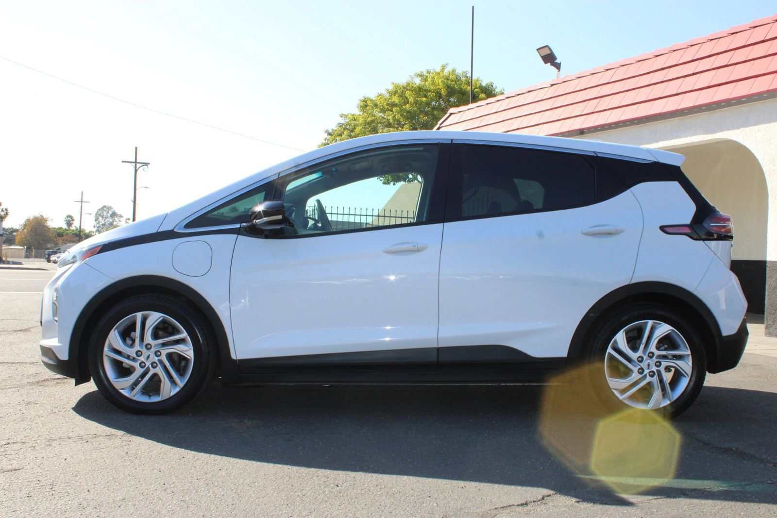 Used 2022 Chevrolet Bolt LT FWD image 37