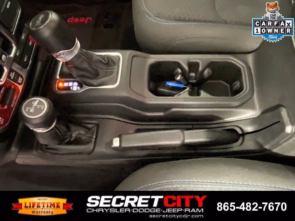 Used 2024 Jeep Wrangler Unlimited Rubicon 4xe w/ Technology Group AWD/4WD image 24