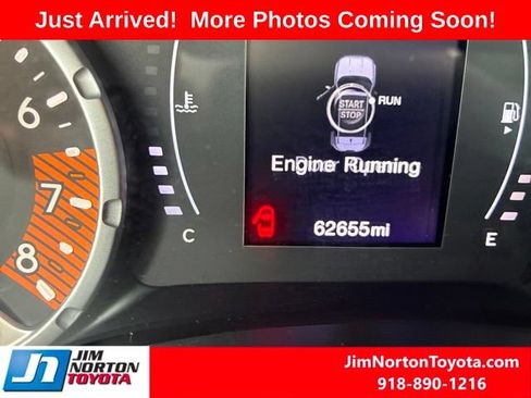 Used 2020 Jeep Renegade Altitude FWD image 8