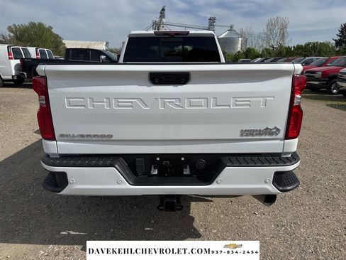 Used 2023 Chevrolet Silverado 3500 High Country w/ Z71 Off-Road Package AWD/4WD image 4