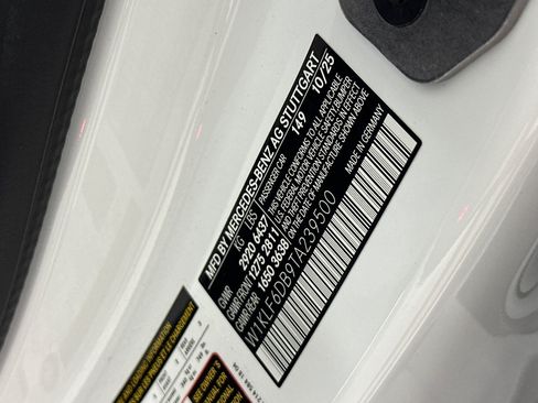 New 2026 Mercedes-Benz E 53 AMG e 4MATIC Sedan image 27