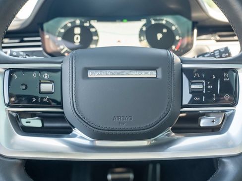 Certified 2025 Land Rover Range Rover Long Wheelbase SE AWD/4WD image 15