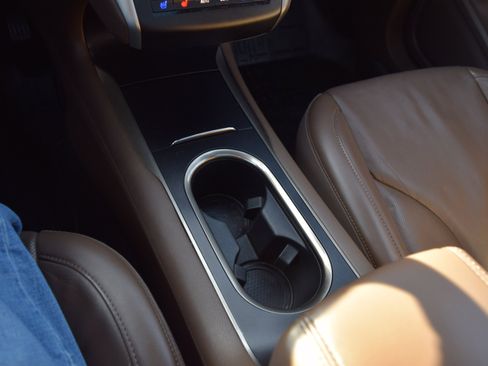 Used 2018 Lincoln MKC Reserve w/ Lincoln MKC Climate Package image 17