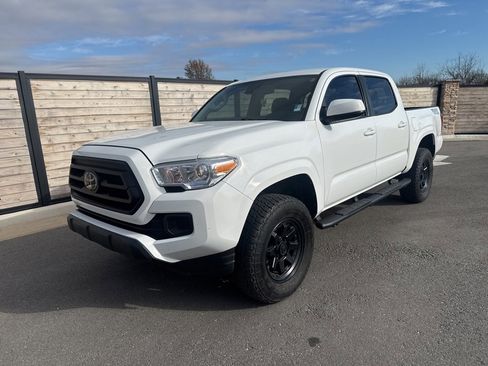 Used 2023 Toyota Tacoma SR image 2