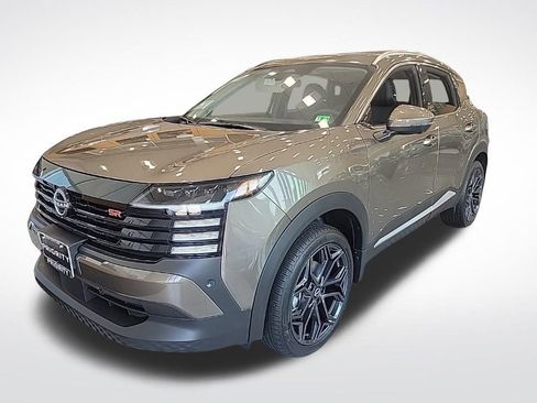 New 2025 Nissan Kicks SR w/ SR Premium Package image 1