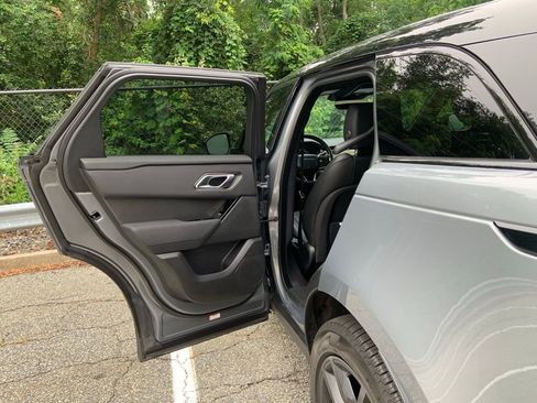 Certified 2024 Land Rover Range Rover Velar Dynamic SE image 15