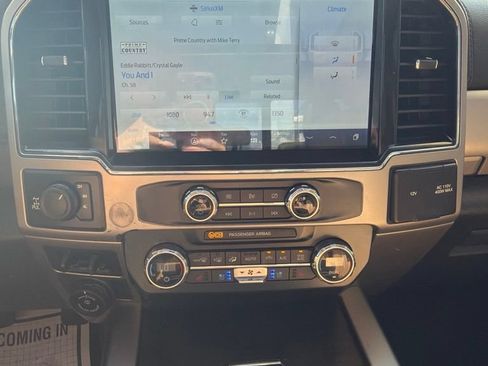 Used 2022 Ford F350 Lariat w/ Lariat Value Package AWD/4WD image 22