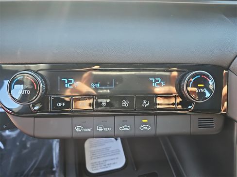 New 2026 Hyundai Elantra Sport image 21