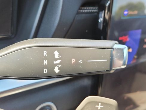 Used 2025 GMC Terrain Elevation AWD/4WD image 28