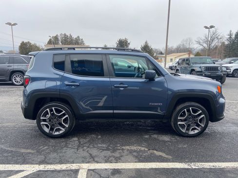 Used 2020 Jeep Renegade Latitude w/ Cold Weather Group image 7