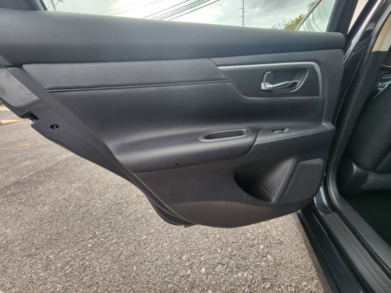 Used 2013 Nissan Altima 2.5 SL FWD image 29