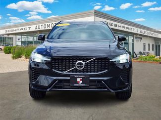 Used 2022 Volvo XC60 T8 R-Design w/ Advanced Package video 2