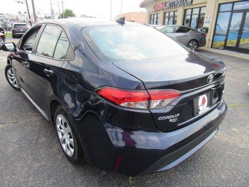 Used 2021 Toyota Corolla LE FWD image 10