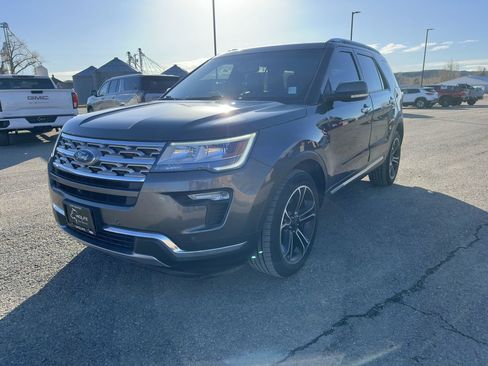 Used 2018 Ford Explorer Limited image 3
