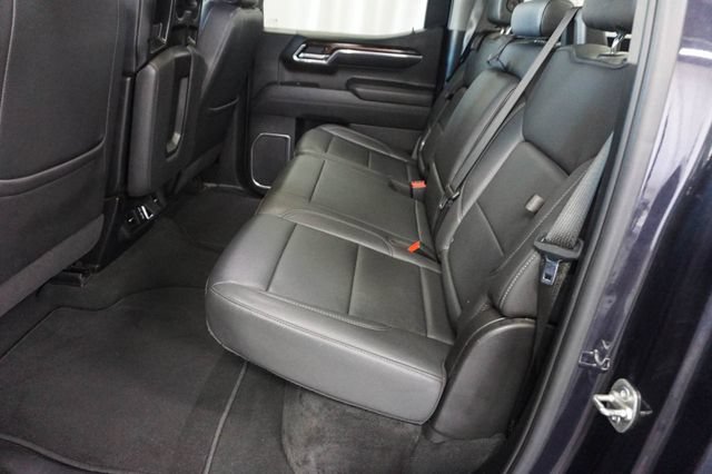 Used 2025 GMC Sierra 1500 SLT AWD/4WD image 16