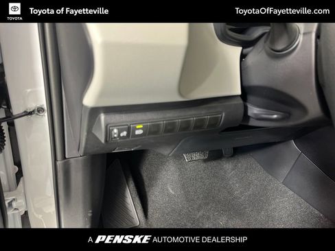 Used 2026 Toyota Corolla LE FWD image 25
