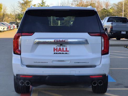 Used 2022 GMC Yukon Denali w/ Max Trailering Package image 5