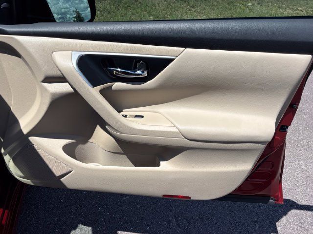 Used 2016 Nissan Altima 2.5 SV FWD image 17