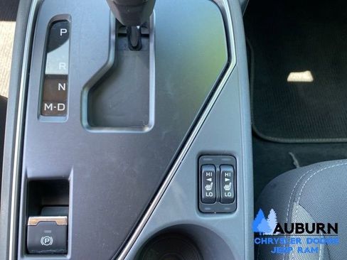 Used 2025 Subaru Crosstrek 2.0i Premium AWD/4WD image 40