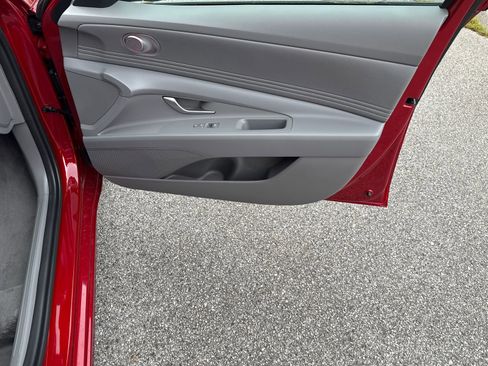 Certified 2025 Hyundai Elantra Sport FWD image 14