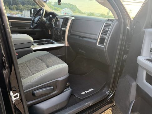 Used 2016 RAM 2500 Big Horn w/ Black Appearance Group AWD/4WD image 13