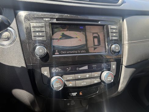 Used 2020 Nissan Rogue SL w/ Premium Package FWD image 15