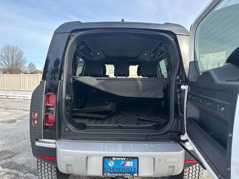 Used 2022 Land Rover Defender 110 S image 21