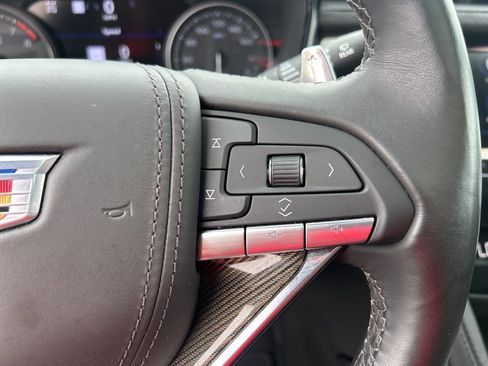 Used 2024 Cadillac XT6 Sport w/ Platinum Package image 31