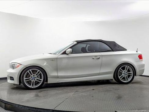 Used 2013 BMW 135i Convertible image 24