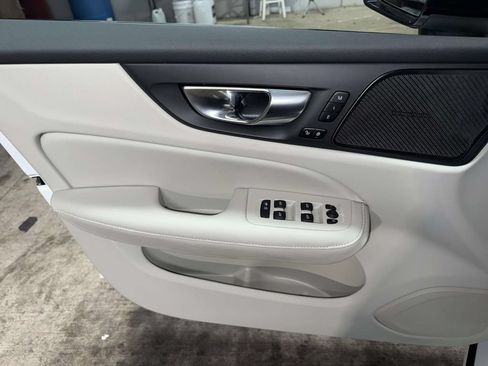 Used 2025 Volvo S60 B5 Plus AWD/4WD image 19