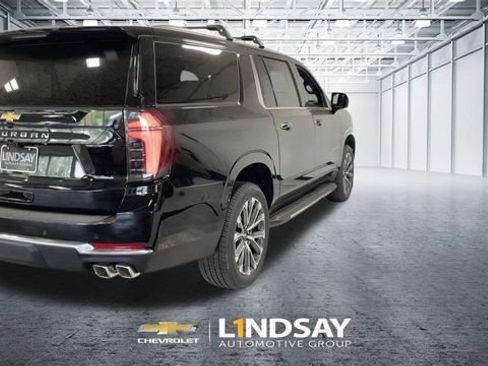 New 2026 Chevrolet Suburban High Country w/ Sun And Tow Package AWD/4WD image 9