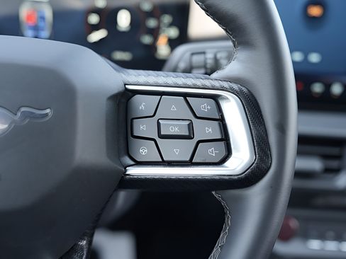 Used 2026 Ford Mustang Coupe RWD image 24