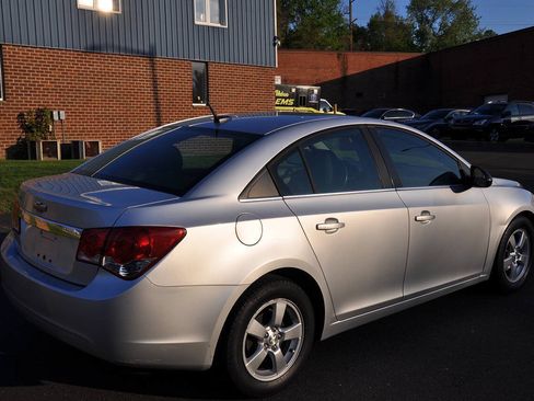 Used 2012 Chevrolet Cruze LS w/ Connectivity Package FWD image 8